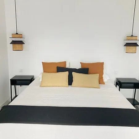 Tempo Stylish 3 Bedroom With Pool لاجاريس