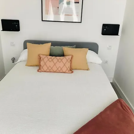 Tempo Stylish 3 Bedroom With Pool Vila *