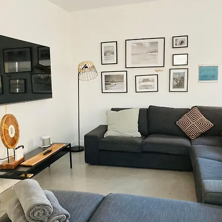 Tempo Stylish 3 Bedroom With Pool