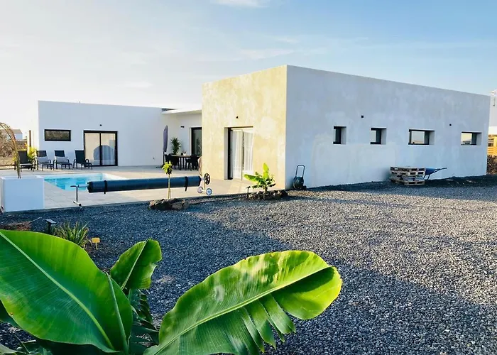 וילה Tempo Stylish 3 Bedroom With Pool *